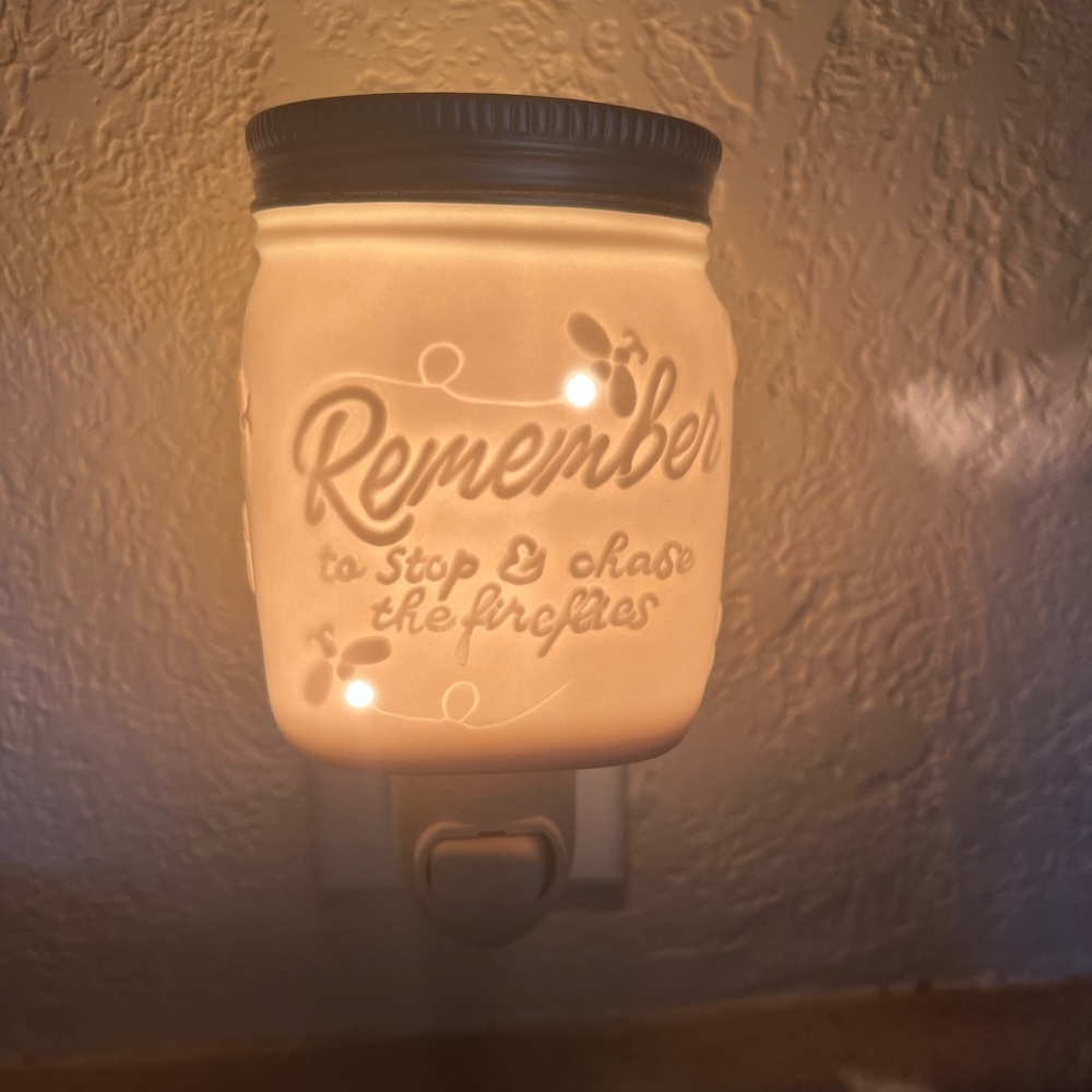 Scentsy Cream Jar Wall Light